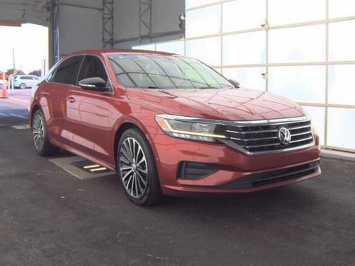 2022 Volkswagen Passat 2.0T Limited Edition