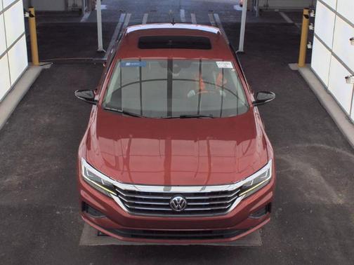 2022 Volkswagen Passat 2.0T Limited Edition