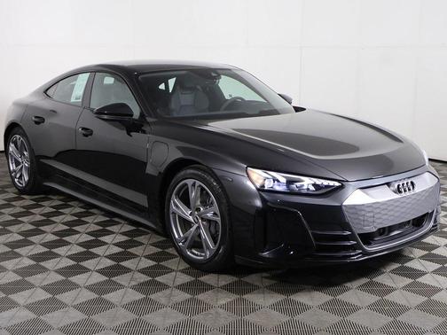 2022 Audi e-tron GT Premium Plus