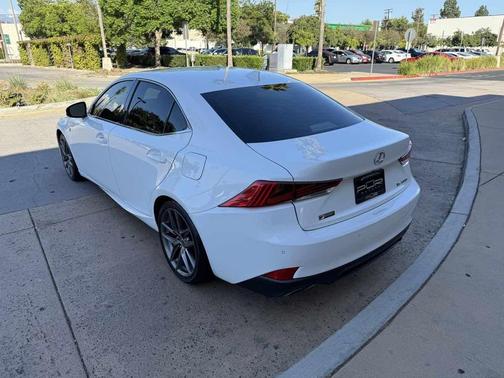 2018 Lexus IS 300 Base