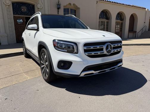 WHITE 2022 Mercedes-Benz GLB 250 Base