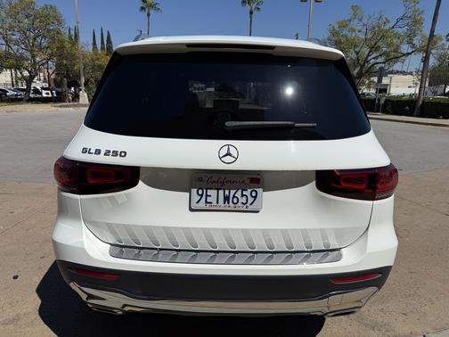 WHITE 2022 Mercedes-Benz GLB 250 Base