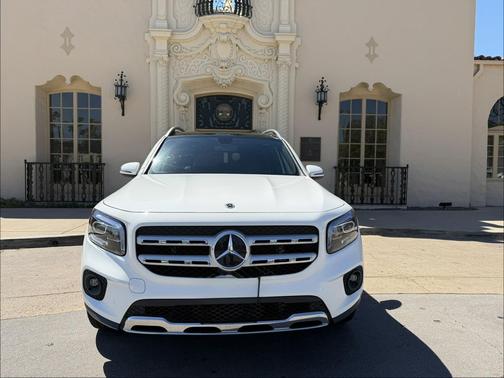 WHITE 2022 Mercedes-Benz GLB 250 Base