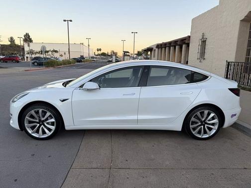 2018 Tesla Model 3 Long Range