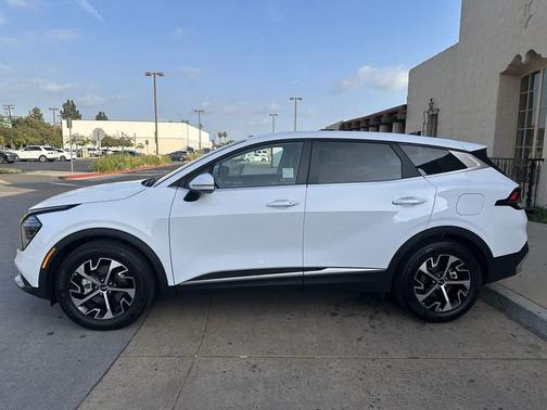 2025 Kia Sportage EX