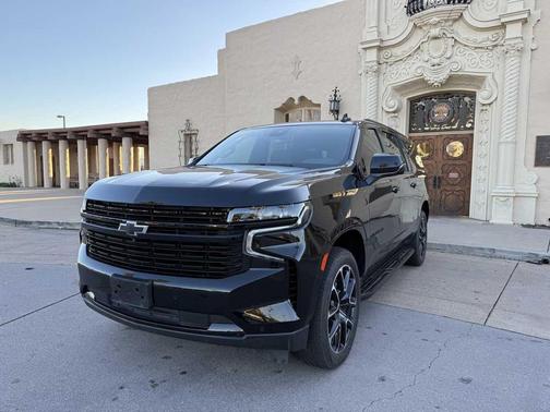 2024 Chevrolet Suburban RST