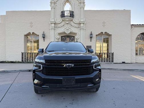 2024 Chevrolet Suburban RST