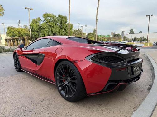 2017 McLaren 570S 