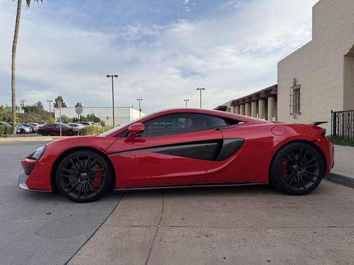 2017 McLaren 570S 