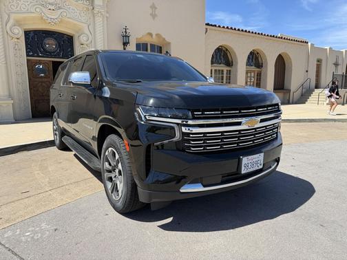 Black 2023 Chevrolet Suburban Premier