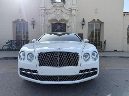 WHITE 2018 Bentley Flying Spur V8