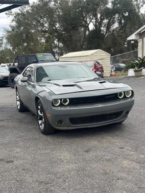 2017 Dodge Challenger SXT
