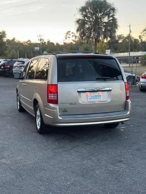 2008 Chrysler Town & Country Touring
