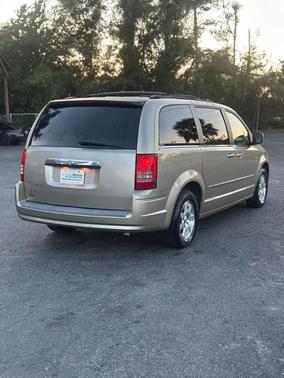 2008 Chrysler Town & Country Touring