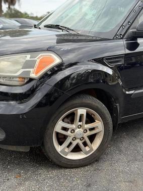 2010 Kia Soul +