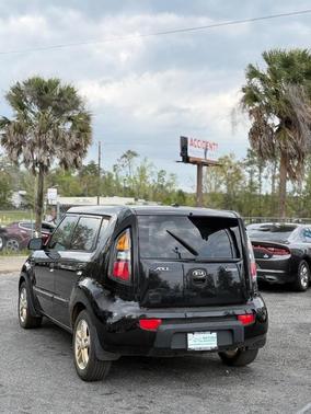 2010 Kia Soul +