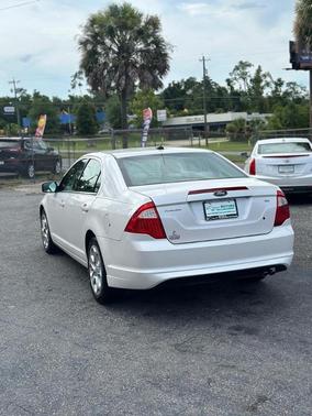 White 2010 Ford Fusion SE