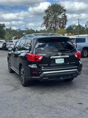 2018 Nissan Pathfinder Platinum