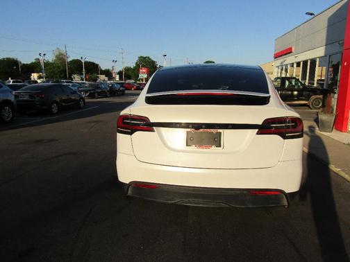 White 2023 Tesla Model X