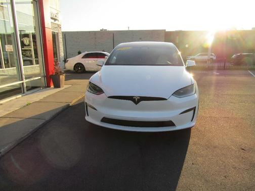 White 2023 Tesla Model X