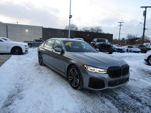 2021 BMW 750 i xDrive
