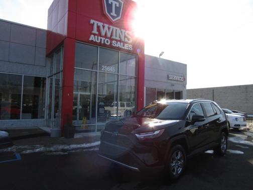 2022 Toyota RAV4 XLE