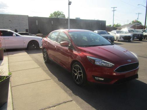 Orange 2018 Ford Focus SEL