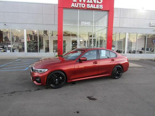 2019 BMW 330 i xDrive