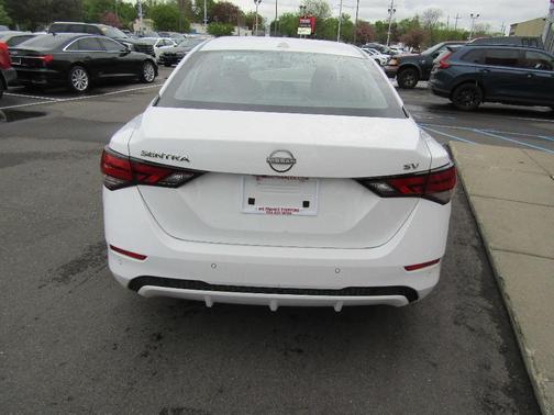 Cloud White 2024 Nissan Sentra SV