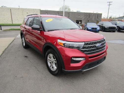 Red 2021 Ford Explorer XLT