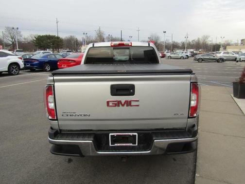 2017 GMC Canyon SLE
