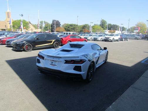 2024 Chevrolet Corvette Stingray w/2LT