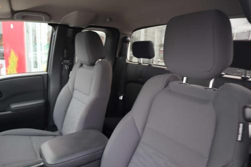 2024 Nissan Frontier S