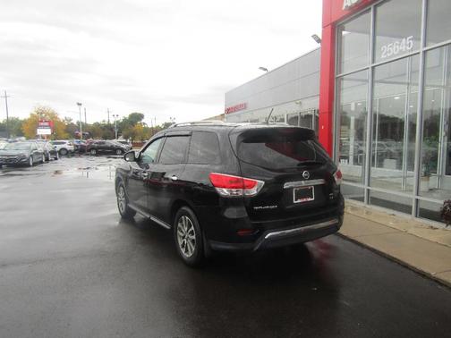 2014 Nissan Pathfinder SV