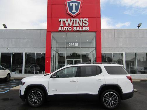 White 2020 GMC Acadia AT4