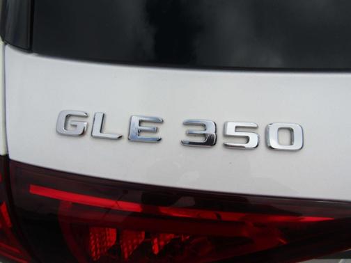 White 2020 Mercedes-Benz GLE 350 Base 4MATIC