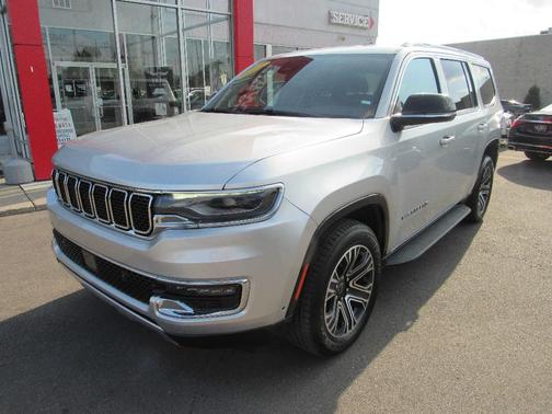 Gray 2025 Jeep Wagoneer Series II