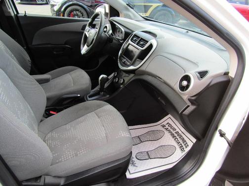 2020 Chevrolet Sonic LT