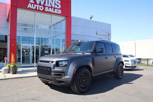 2025 Land Rover Defender OCTA EDITION ONE
