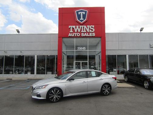 2022 Nissan Altima 2.5 SR