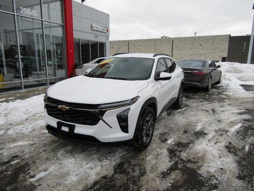 2025 Chevrolet Trax LT