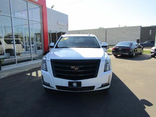 2019 Cadillac Escalade ESV Luxury