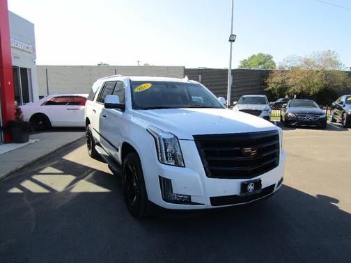 2019 Cadillac Escalade ESV Luxury