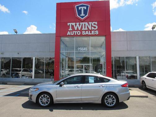 Silver 2020 Ford Fusion SE
