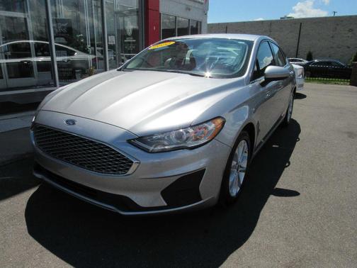 Silver 2020 Ford Fusion SE