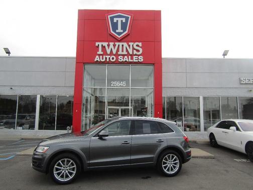 Daytona Gray Pearl Effect 2017 Audi Q5 2.0T Premium Plus