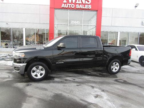 2025 RAM 1500 Big Horn/Lone Star