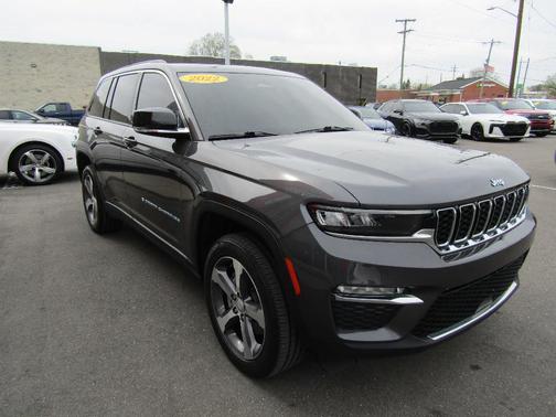Gray 2022 Jeep Grand Cherokee 4xe Base