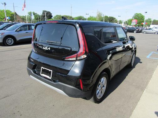 Black 2023 Kia Soul LX