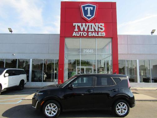 Black 2023 Kia Soul LX